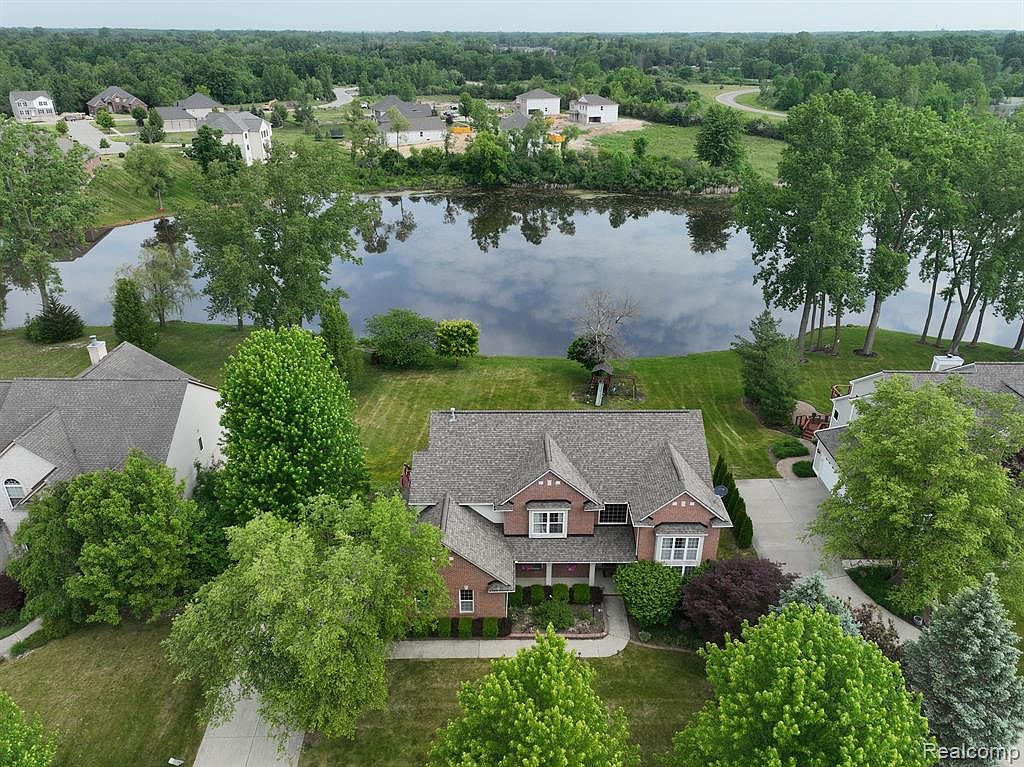 2343 Lake Ridge Dr, Grand Blanc, MI 48439 MLS 20230045087 Zillow