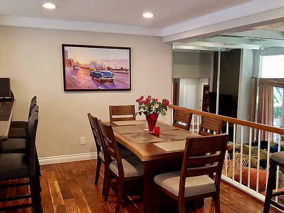 5th image of 4731 S La Villa Marina #D