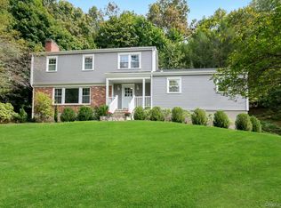 320 Cedar Dr W, Briarcliff Manor, NY 10510