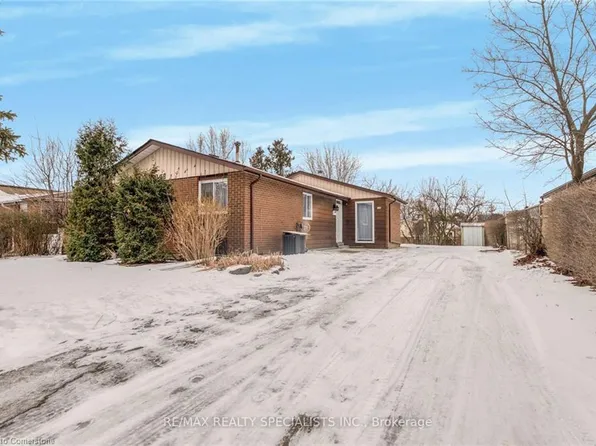 198 Folkstone Cres, Brampton, ON L6T 3N3