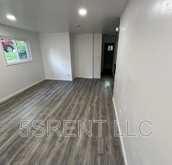 2751 Faber Ave #2 — Photo 9