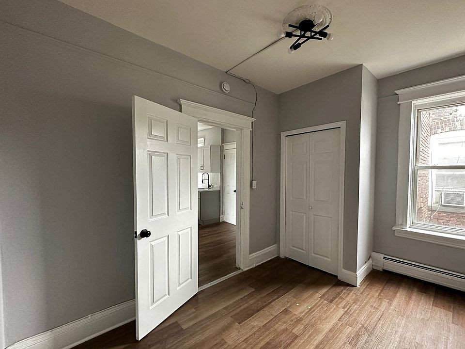 1st image of 1591 Kennedy Blvd #5A