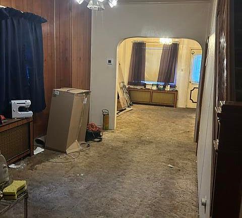 5th image of 418 W Oak St