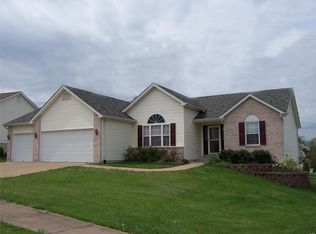 9635 Persimmon Point Dr, Hillsboro, MO 63050