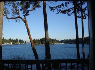 936 Lower Oyster Bay Dr, Bremerton, WA 98312