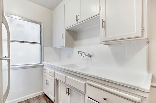Oxford Avenue Apartments II Photo 1