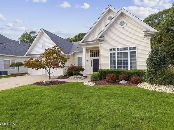 13 Caufield Court, Freehold, NJ 07728