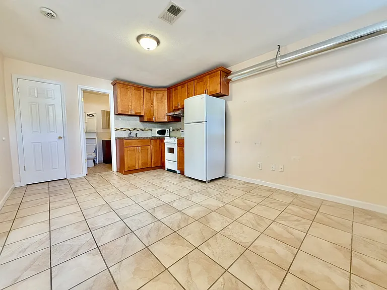 151 Jackson Ave #1 — Photo 7