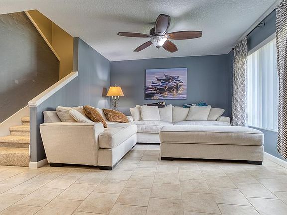 4th image of 155 Lago Vista Blvd