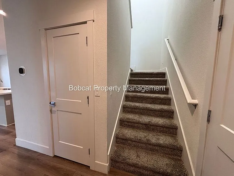 1287 Grove St — Photo 20