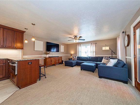 4th image of 2301 Lambeth Dr