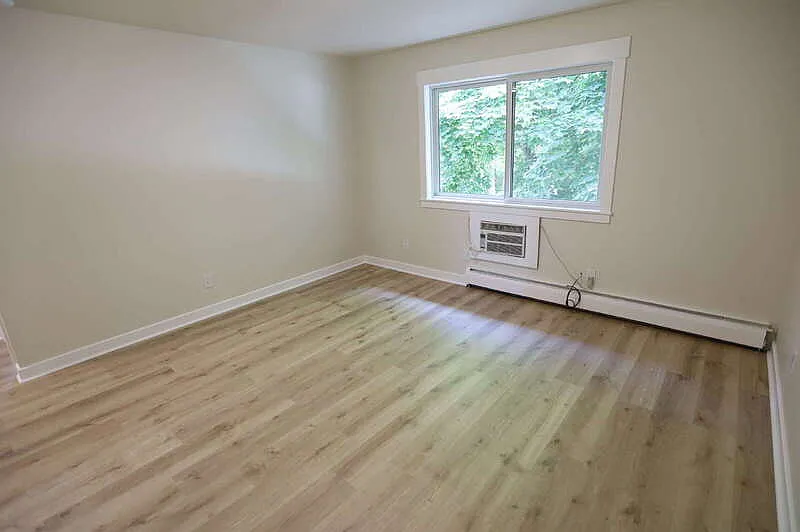 2 bed, 1.0 bath, 700 sqft, $1,395 — Photo 3