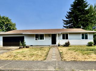 460 SW Juniper St, Junction City, OR