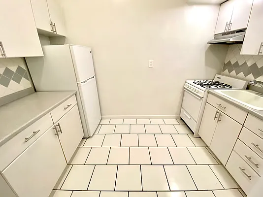 Rented by City & Suburban | media 20