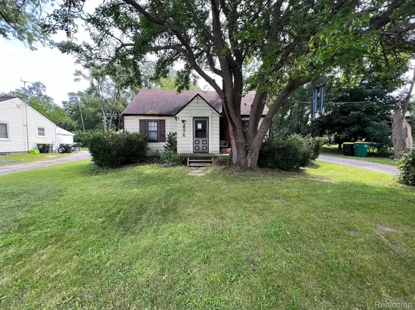 2576 Lapeer Rd, Auburn Hills, MI 48326