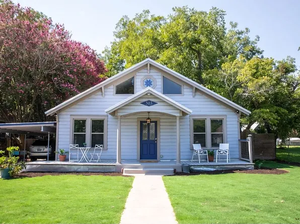 503 Short St, Smithville, TX 78957