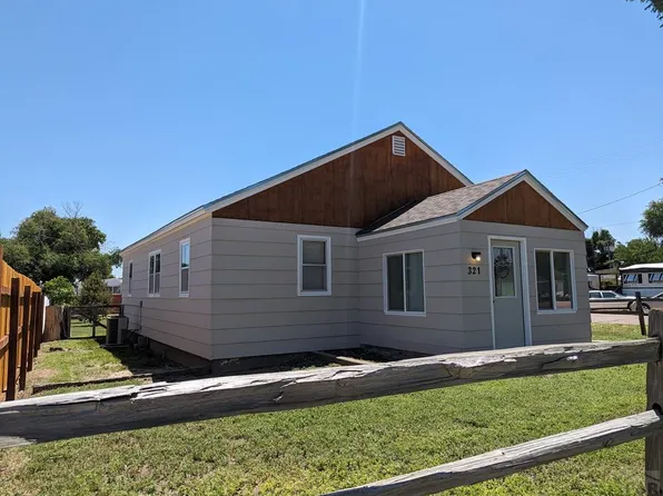 321 Sunset Ave, La Junta, CO 81050