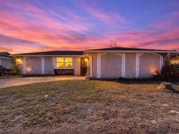 5606 Belleza Dr, Holiday, FL 34690