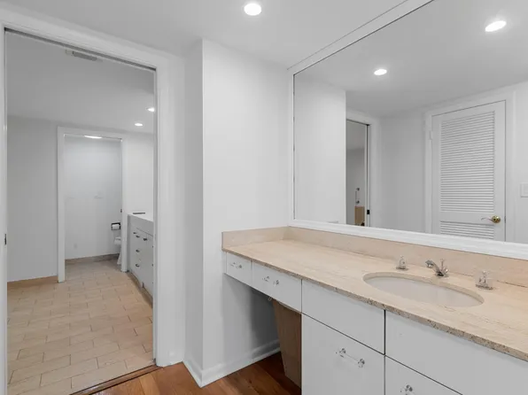 529 S Flagler Drive #6g, West Palm Beach, FL 33401