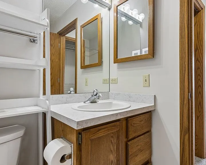 139 N 11th St #1003 — Photo 21