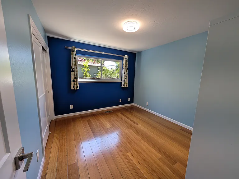 Middle bedroom from the door.
