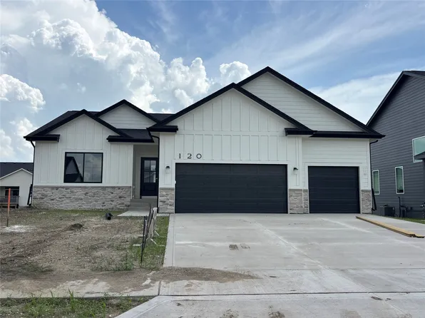 120 NW Ashley Ct, Waukee, IA 50263