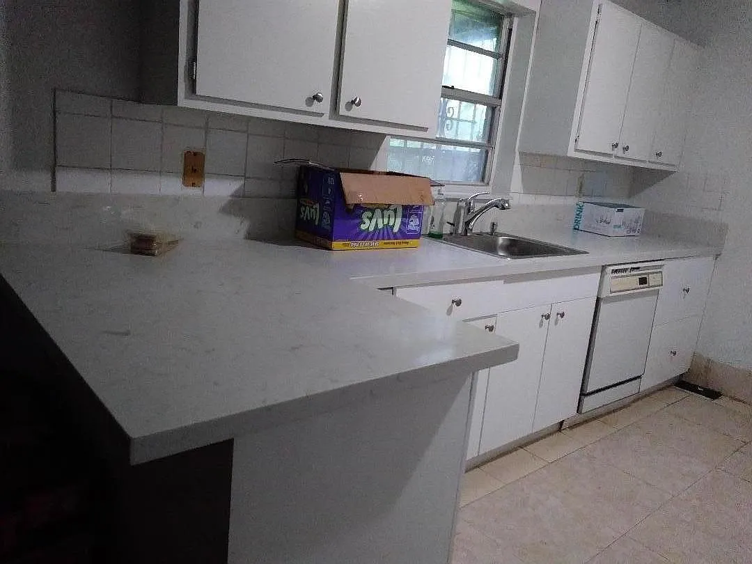 NW 207th Dr, Miami Gardens — Photo 2
