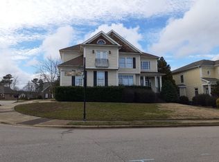 2740 Peachleaf St, Raleigh, NC 27614
