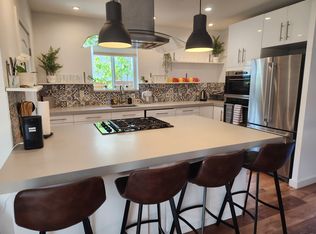 656 NE 82nd St #1, Miami, FL 33138