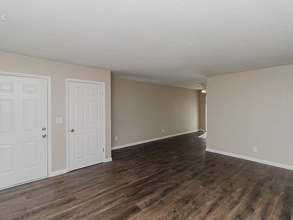 4th image of 1709 S Main St