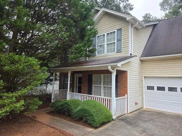 240 Foster Trace Dr, Lawrenceville, GA 30043