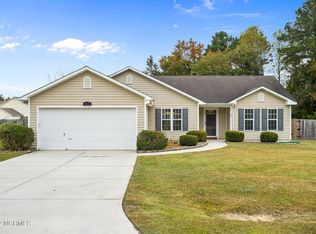 403 Seahawk Ct, Richlands, NC 28574