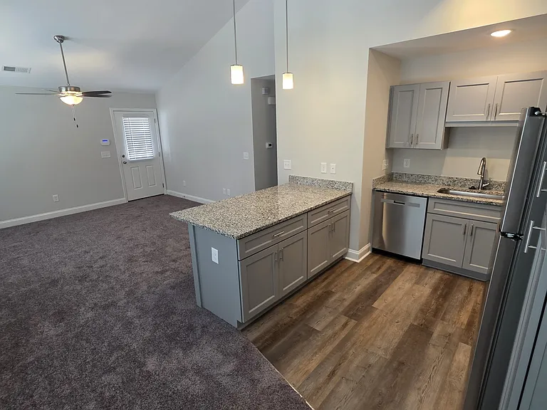 421 N McCrary St #421 — Photo 10
