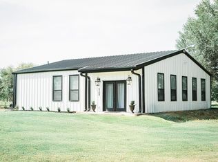 9100 Delesandri Dr, Hitchcock, TX 77563