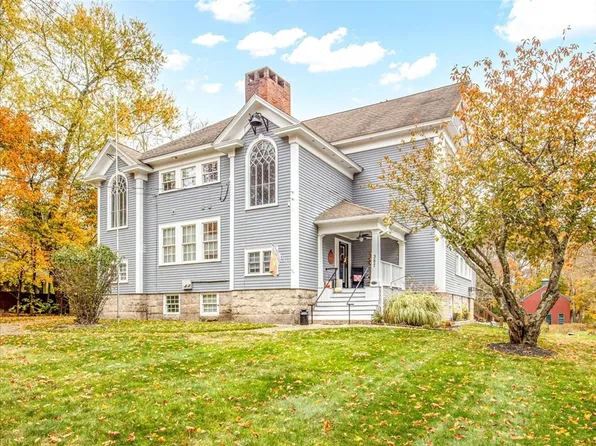 387 Hartford Ave, Bellingham, MA 02019