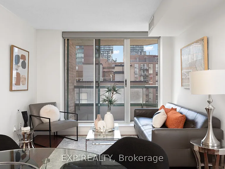 311 Richmond St E #802 — Photo 14