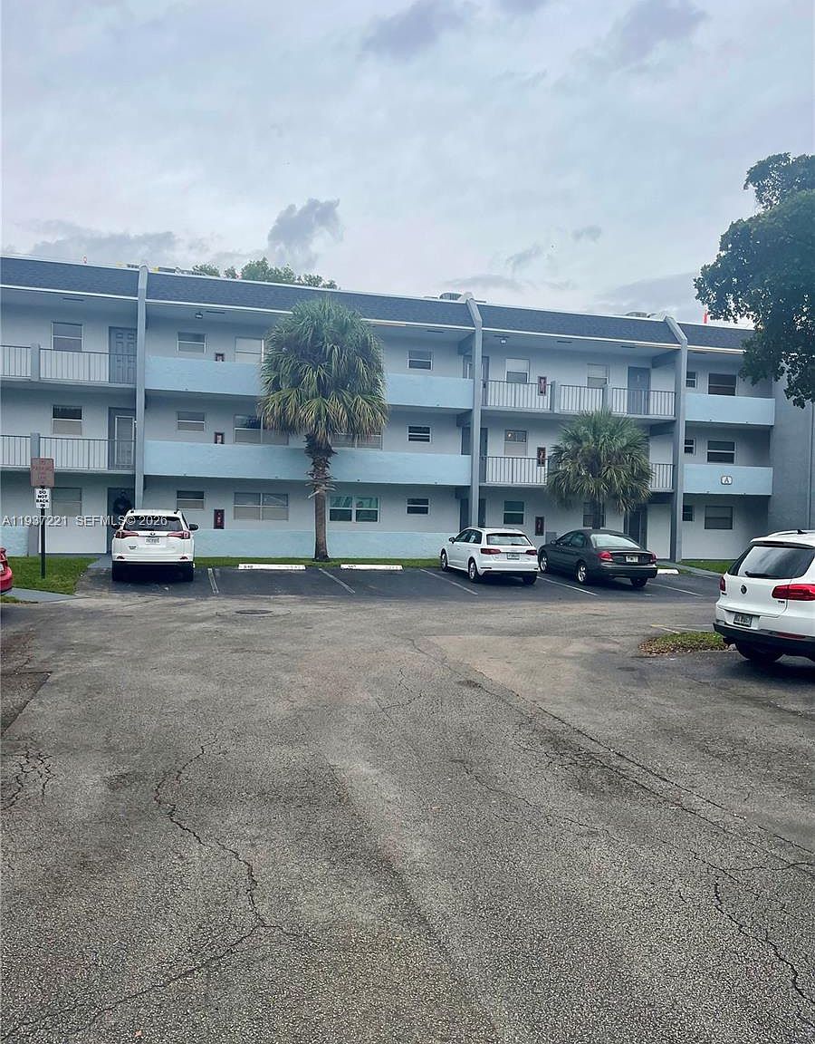 8351 Sands Point Blvd APT A208