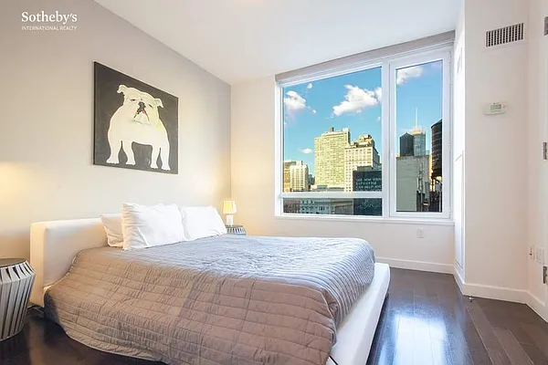 Rented by Sotheby's International Realty | media 4