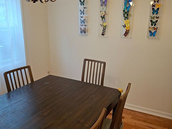 5th image of 2120 Rathburn Rd E #127