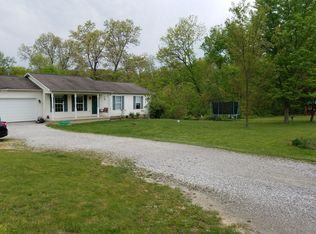 3224 Savage Hill Rd SE, Lancaster, OH 43130