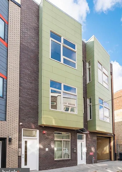 2024-26 E Fletcher St #1F