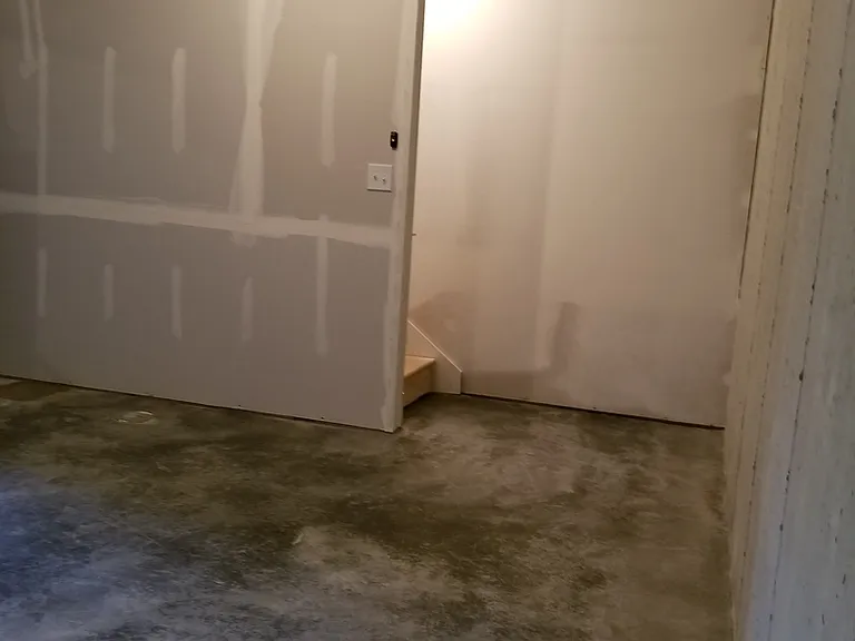 2270 S Samuel Ln — Photo 28