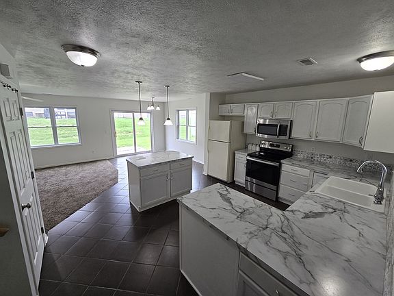 3rd image of 3612 McLaughlin Dr #1