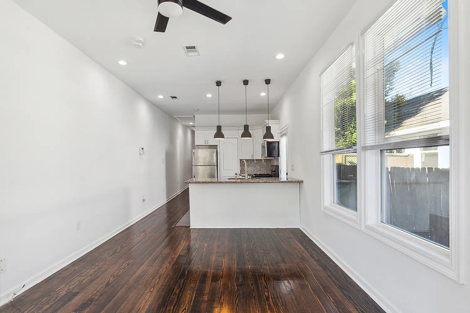 4233 S Tonti Street — Photo 2