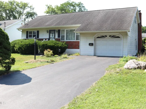 197 Ray Avenue, Schenectady, NY 12304