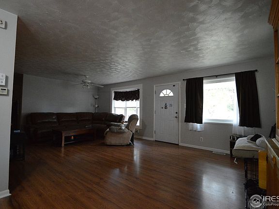 3rd image of 8951 Hoyt Dr