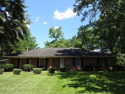 204 Pinehaardt Dr, Selma, AL, 36701