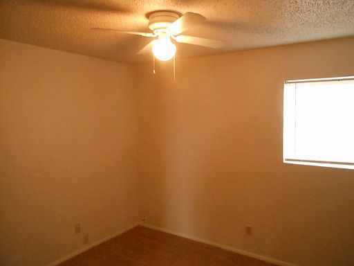 4th image of 506 N Elm St