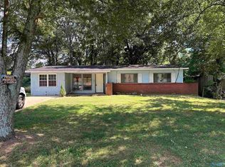 2127 Medaris Rd NW, Huntsville, AL 35810