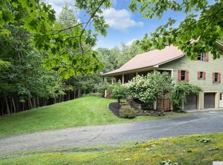 996 Dugway Rd, Chatham, NY 12037